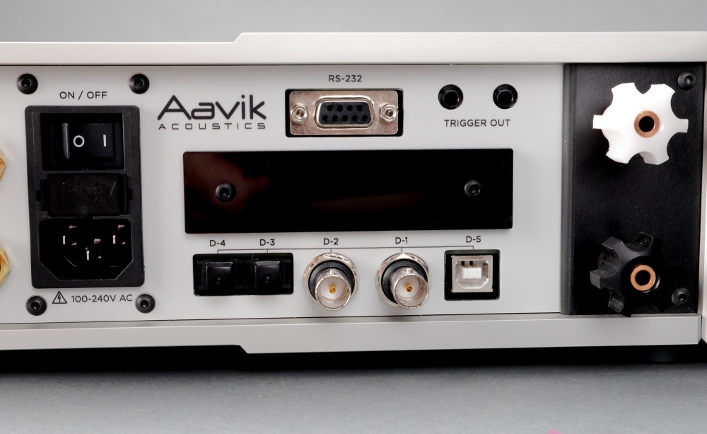Aavik U150 amplifier Audio Exchange